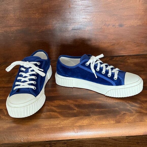 THEORY Made In Spain Velvet Lace Up Sneakers Women's Blue Low Top Sz 38 - Picture 1 of 6